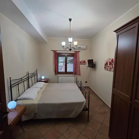 Copellace Oda ve Kahvaltı Torre di Ruggiero