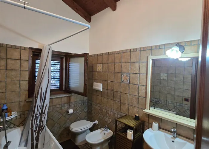 Alojamento de Acomodação e Pequeno-almoço Copellace Torre di Ruggiero